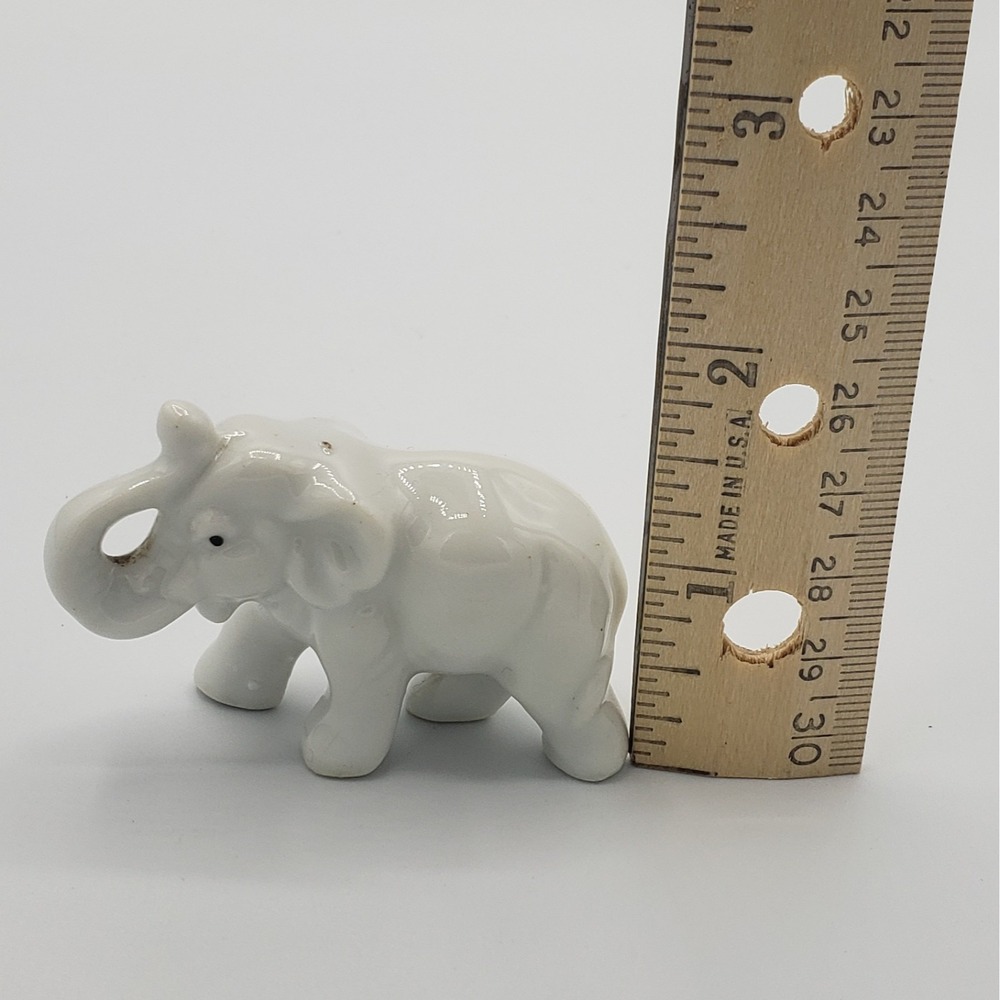 Vintage Mini Elephant‎ Figurine Made In Japan White